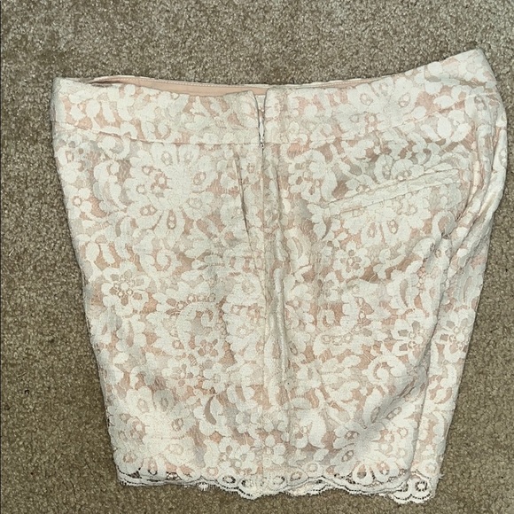 Lace Overlay Shorts in Cream and Pink - Picture 2 of 7